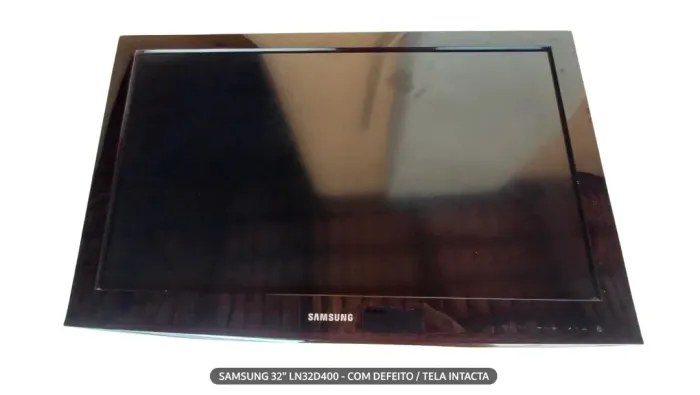 *Título:* TV Samsung 32 LN32D400 com defeito - Tela boa - para peças