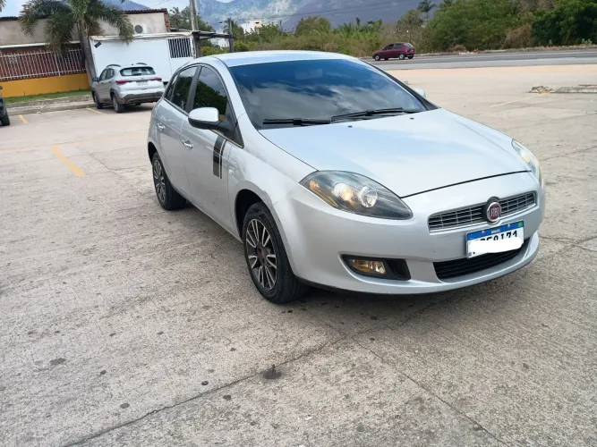 Fiat Bravo Essence 1.8 Flex 16V 5P 2012