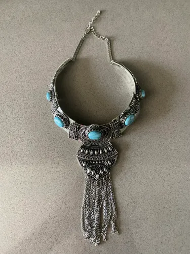 Colar máxi boho chic, vintage com pedras azuis 