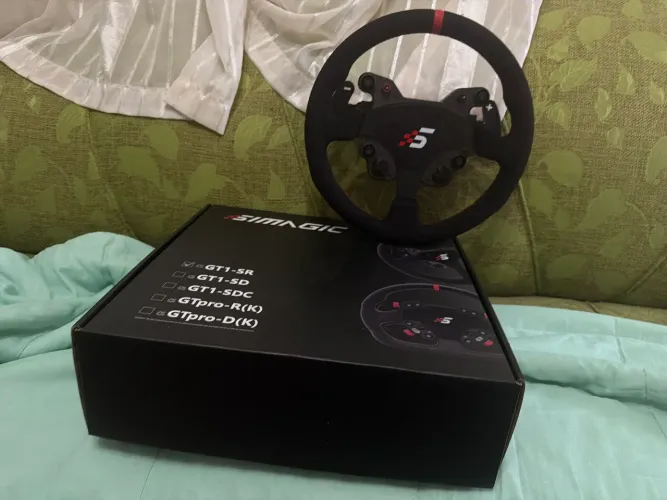 GT1 Alcantara Aro Drift Rally Simagic 2 semanas de uso (40 horas de gameplay)
