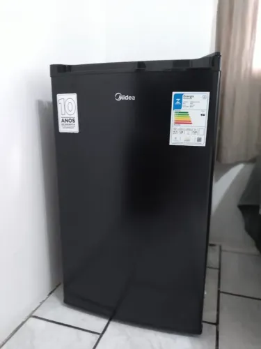 Frigobar Midea 124 litros 220V
