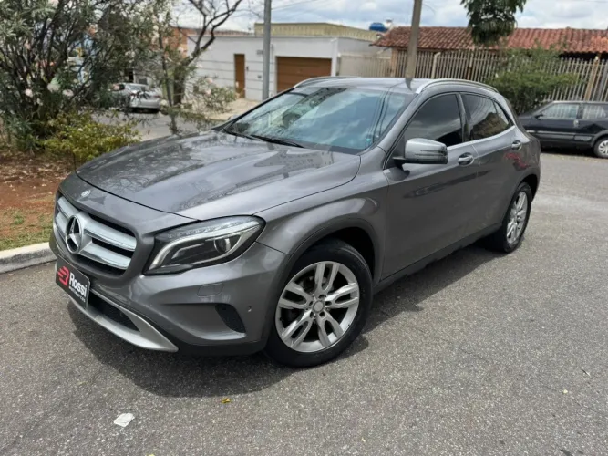 Mercedes-Benz GLA 200 Vis. Black ED. 1.6 TB 16V Aut. 2016