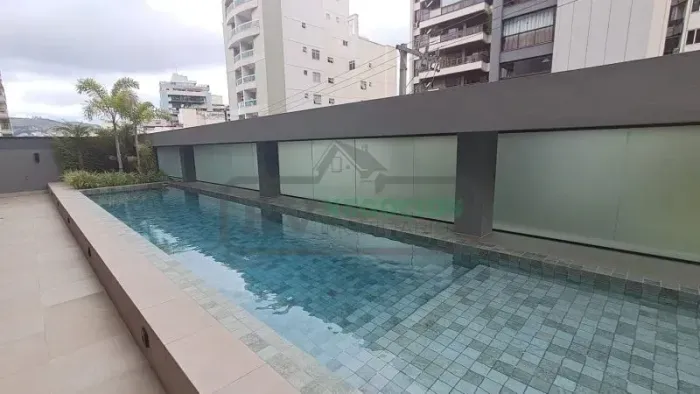 Apartamento na Benjamin Constant - 02 Quartos, 01 Suite, 02 Vagas e muito mais....