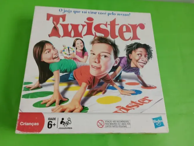 Twister o jogo que vai virar voce de caberca pra baixo promocao