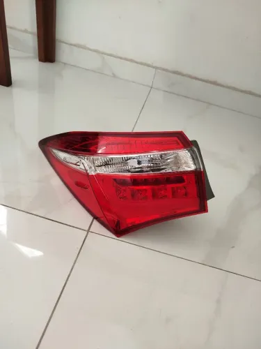 Lanterna canto Corolla com led 15/2019 esquerdo novo estou em Osasco