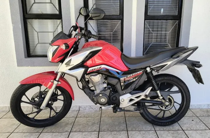 Moto CG 160 Titan muito nova