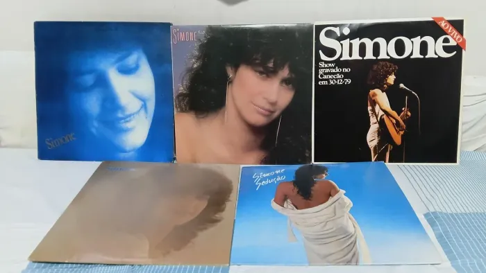 5 LPs da Simone década de 80, muito conservados.