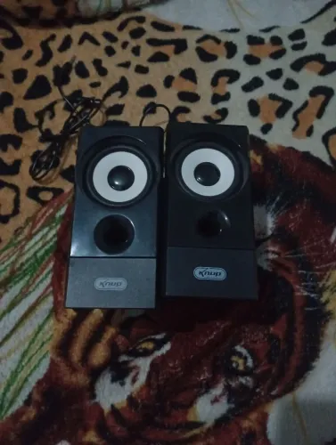 Vendo dois altifalantes seminovos em perfeitas condições