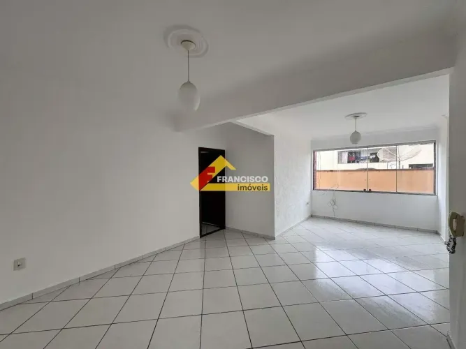 Apartamento para aluguel, 3 quartos, 1 suíte, 1 vaga, Planalto - Divinópolis/MG