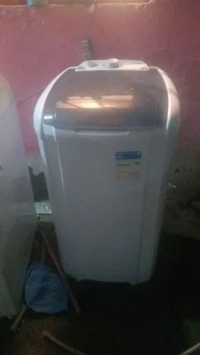 ESTOU VENDENDO MEU TANQUINHO TODO PERFEITO 3 MESES DE USO COMPRADO NA LOJA DAS CASAS 
