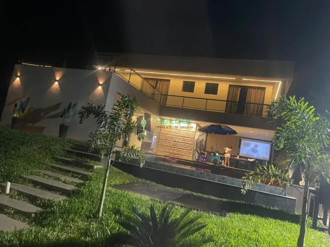 Linda casa em condomínio