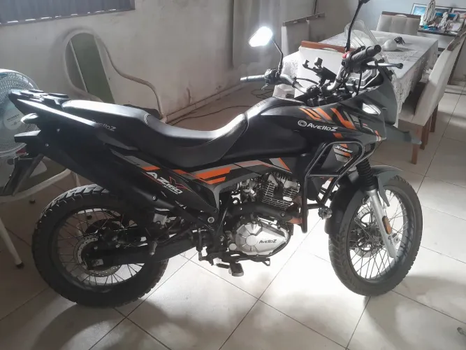 Moto finam dispenso curiosos.