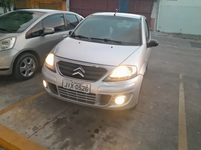 Citroen C3 GLX 1.4/ GLX Sonora 1.4 Flex 8V 5P 2011