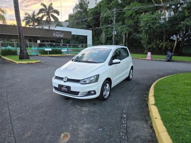 Volkswagen Fox Comfortline 1.6 Flex 8V 5P 2016