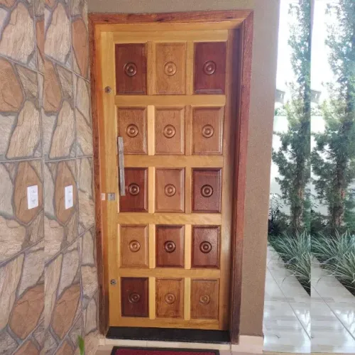 PORTAS DE MADEIRA MACIÇA A PRONTA ENTREGA * CHAMA NO ZAP  