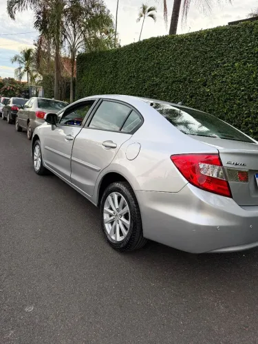 Honda Civic Sedan LXR 2.0 Flexone 16V Aut. 4P 2014