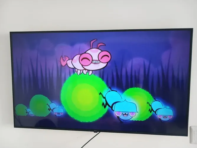 Vendo TV LG 4k HDR com controle magick