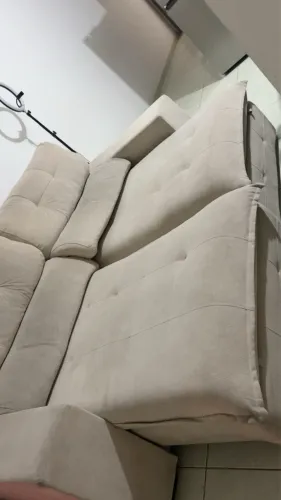 Sofá bege claro