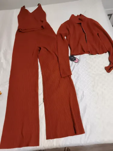 Vendo Conjuntos de frio nunca usado novo