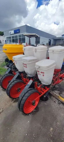 Plantadeira jumil 2040