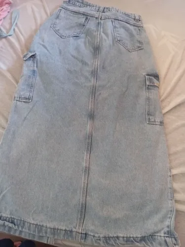 Saia jeans com fenda