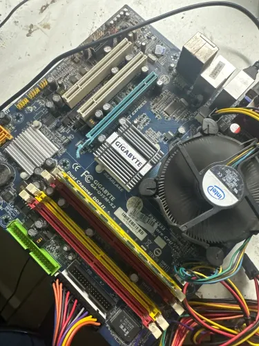 Gigabyte Q35M CoreQuad 6600