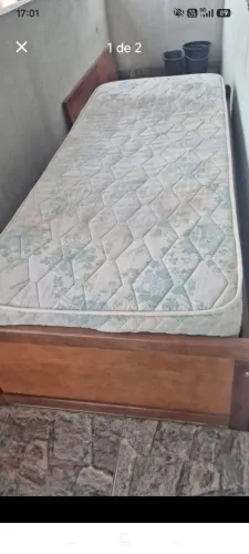 Cama de solteiro madeira + colchão