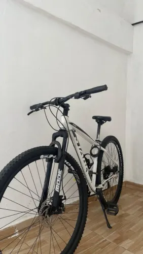 Vendo com Marcha Aro 29 