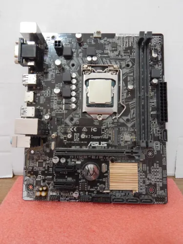 Kit Placa-Mãe ASUS H110M-E/M.2 LGA 1151 DDR4 + Processador I3 7100