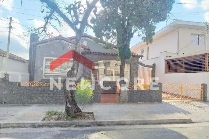Casa em Rua Bento de Abreu - Vila Romana - São Paulo/SP
