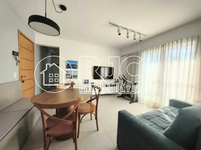 Apartamento Reformado e Mobiliado 63m² | 2 Quartos, Suíte, Varanda, Vaga e Lazer Completo