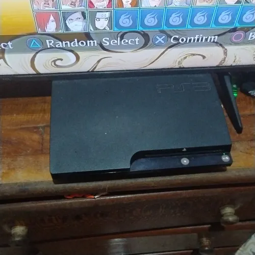 Ps3 500gb DESBLOQUEADO, 2 controle ps3 com lojas inclusas 