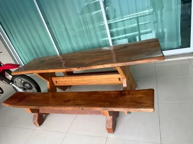 Mesa Maciça Rústica