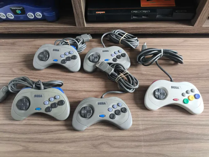Controle de Sega Saturn original