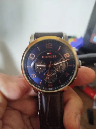 RELÓGIO TOMMY HILFIGER ORIGINAL TROCO POR CELULAR EM OTIMO ESTADO COM NFC