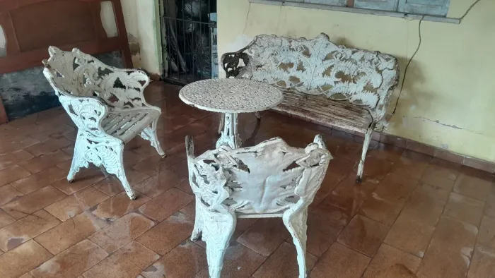 Jogo de Mesa e Cadeiras Samanbaia Vintage