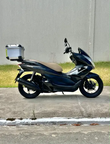 Honda PCX150 2015 mais nova da cidade, veja descrição 
