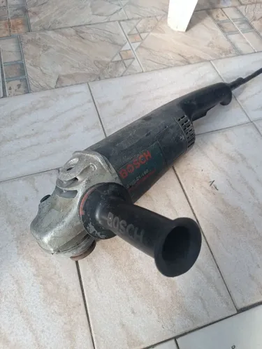 Lixadeira Bosch GWS 21- 180 Profissional