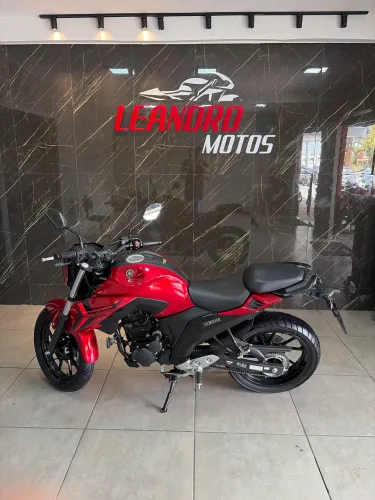 FZ 25 / FAZER 250 ANO 25/25 EXTRA