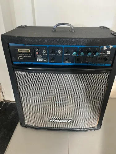 Caixa de som amplificada profissional 