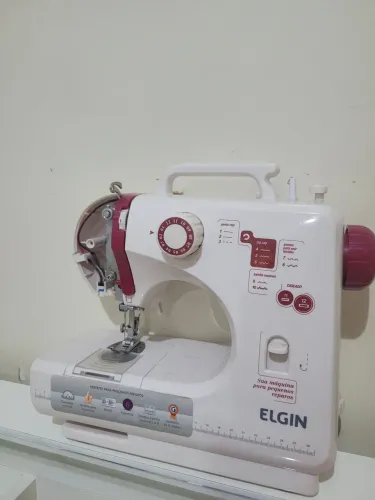 Máquina de costura