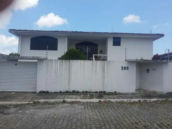 Casa em Avenida Paraná - Estados - João Pessoa/PB