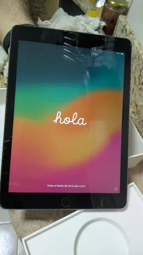 iPad super conservado ótima bateria 6a geração 