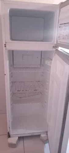 Geladeira usada