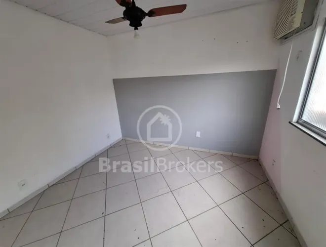 Imóvel comercial de esquina à venda no Cachambi Polo Gastronômico