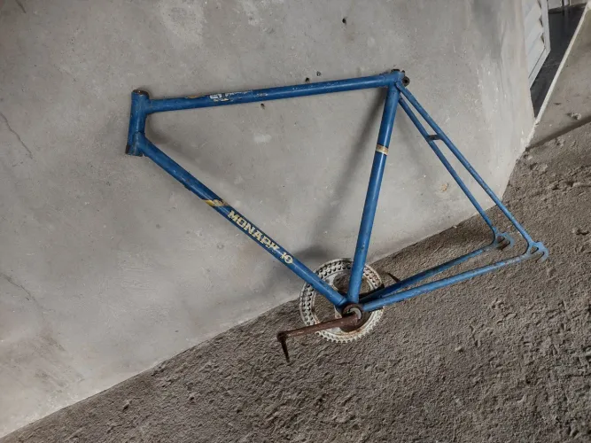 Quadro Monark 10