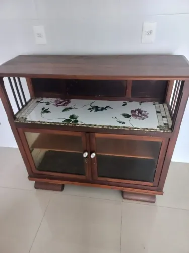 CRISTALEIRA MADEIRA MACIÇA