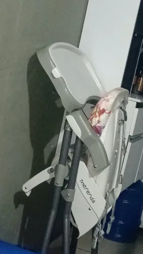 Cadeirinha de alimentação