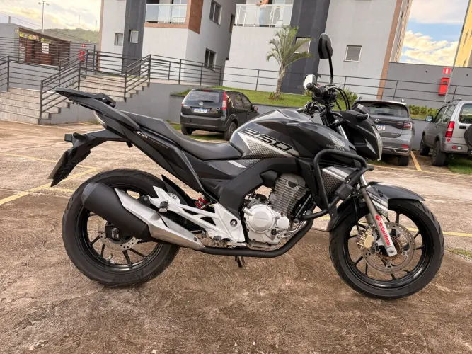 Honda CB Twister 250 ABS 2022 - Cinza