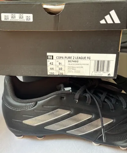 Chuteira Adidas Copa League nova 42